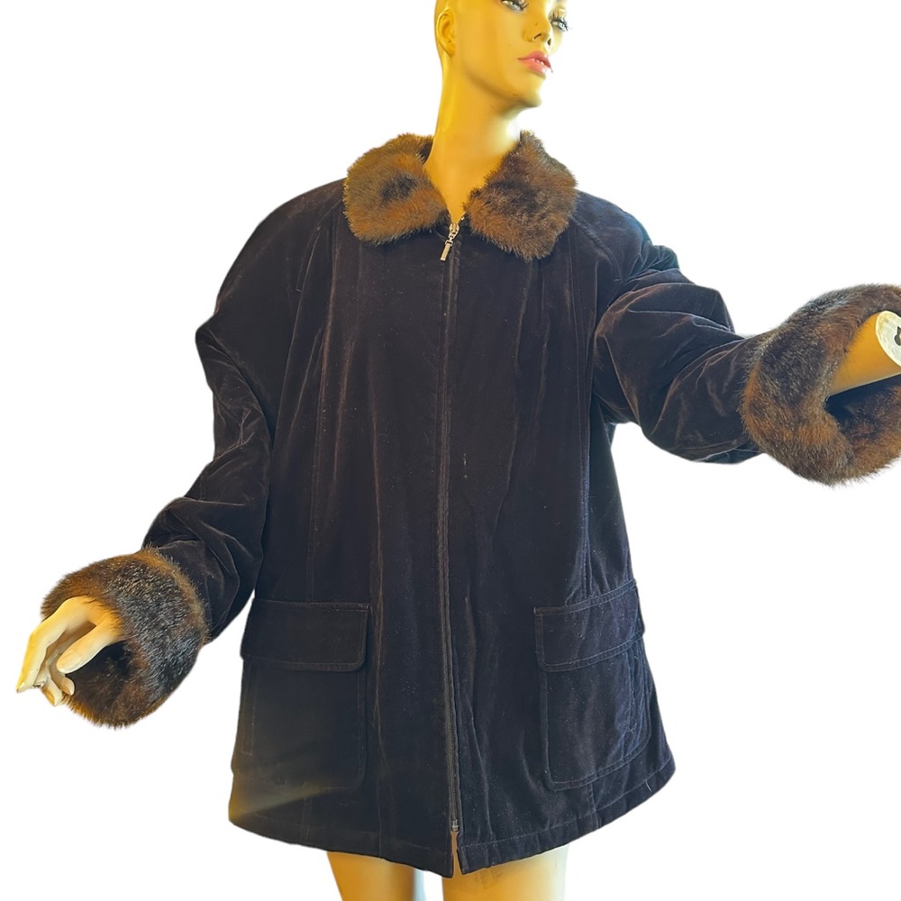 Vintage Gallery Velvet Coat with Faux Fur Trim
